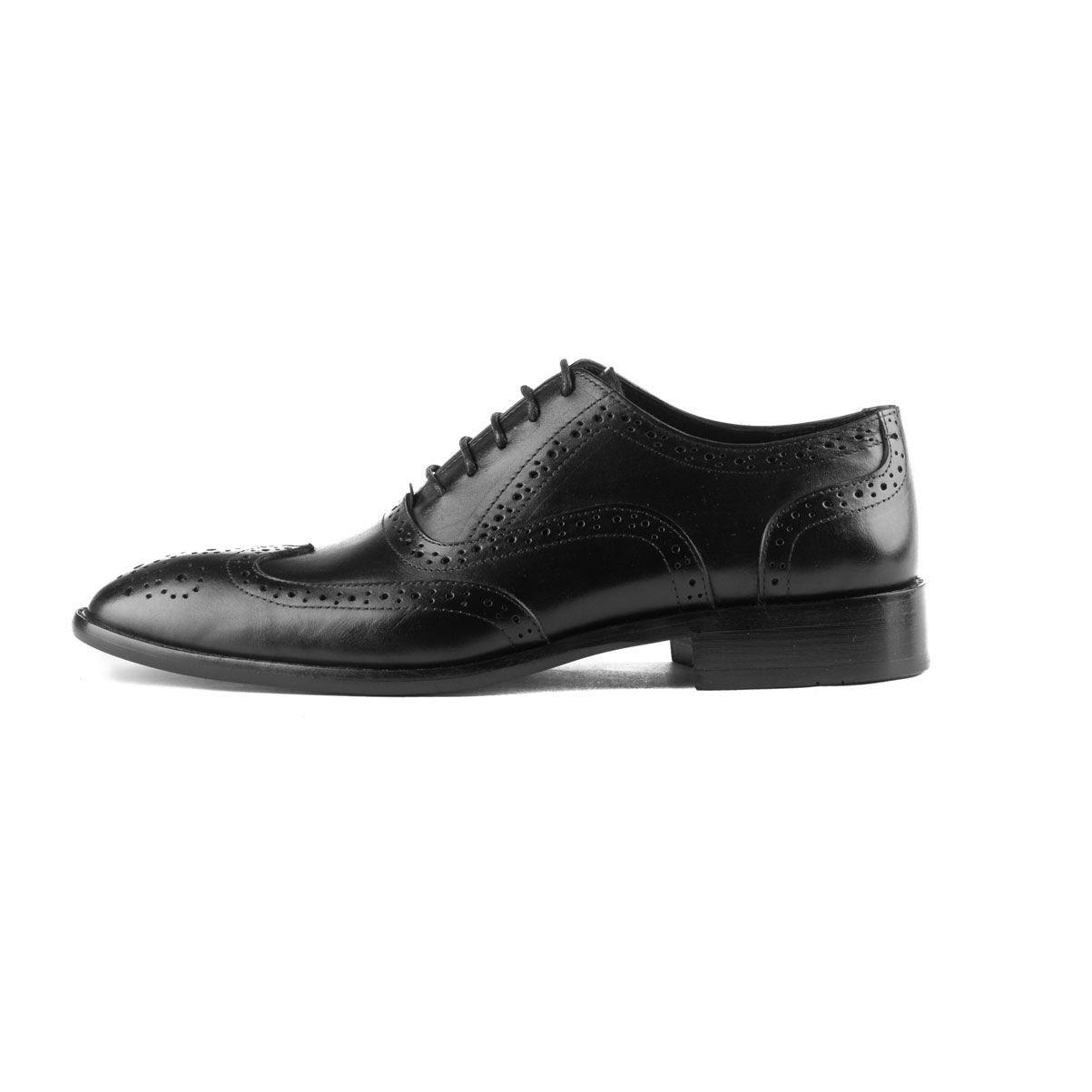 Vatrina Genuine Leather Brogue Shoes - Black - Vatrina